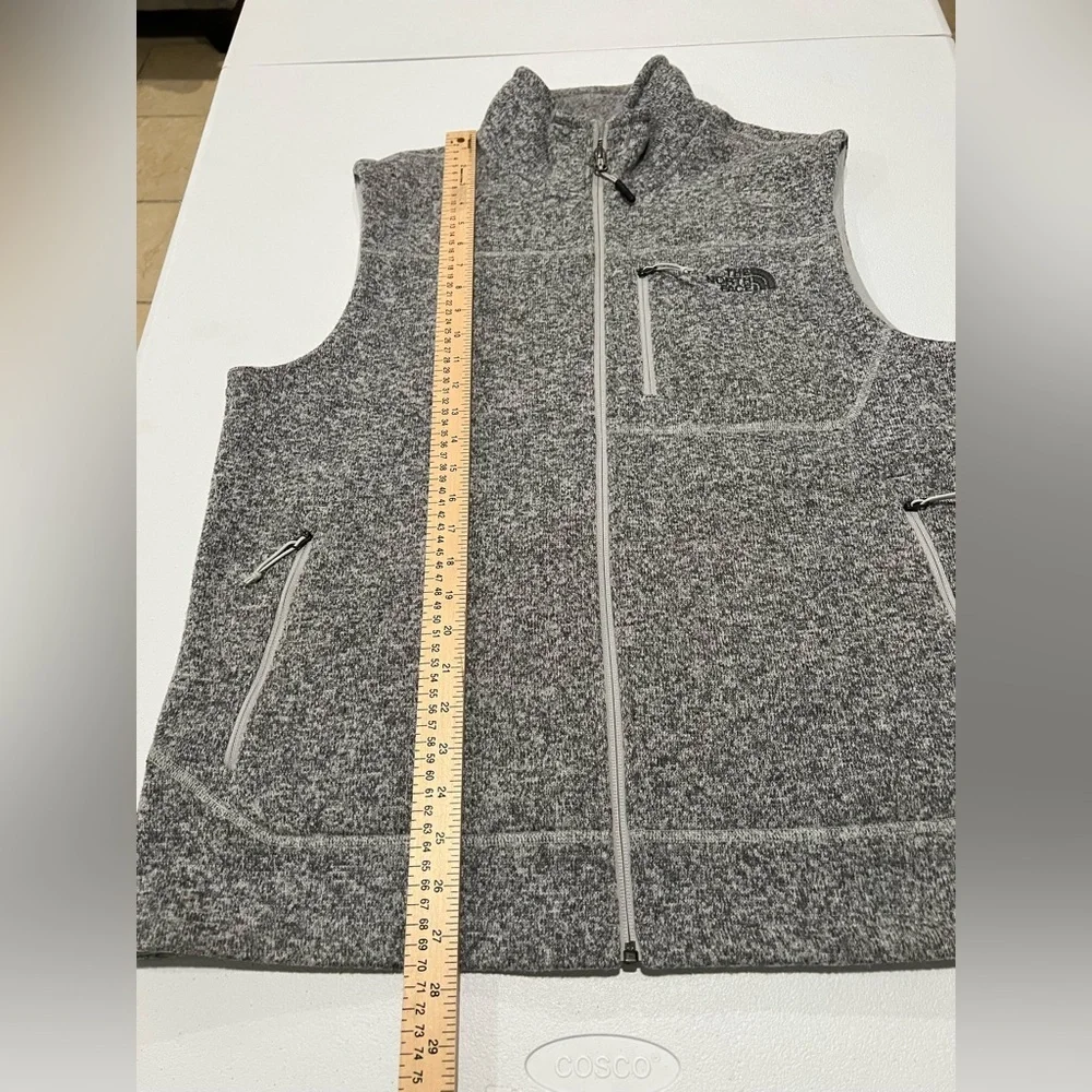 The North Face Charcoal Sleeveless Jacket NWOT Men's Tsillan Knit Full Zip Vest